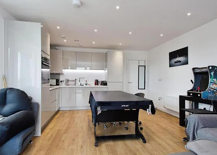 Greenwich O2 Apartment